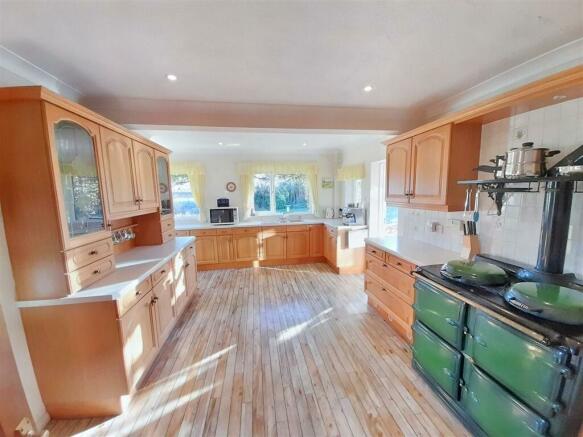 Kitchen / breakfast room