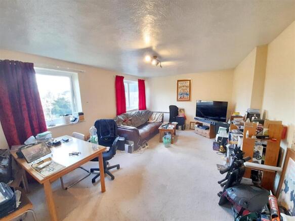 Living / dining room