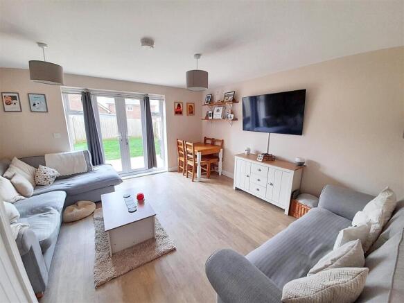 Living / dining room