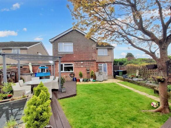 Rear garden 3 new.jpg