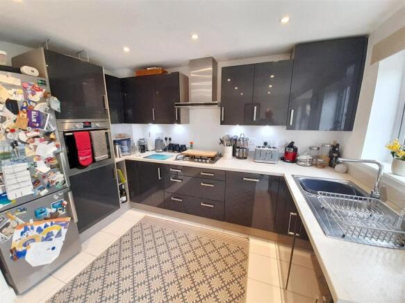 Kitchen / dining room