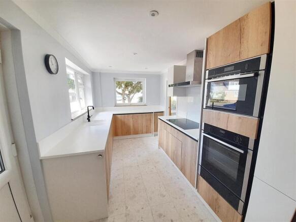 Kitchen / breakfast room