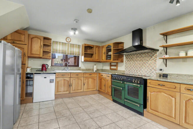 Kitchen / Breakfast Room