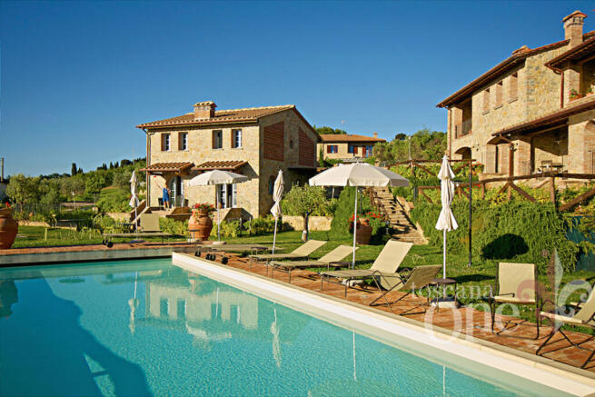 BORGO DI CHIANNI 01.