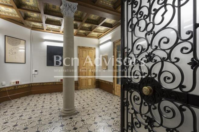 Estupendo-piso-modernista-a-reformar-con-elemen...