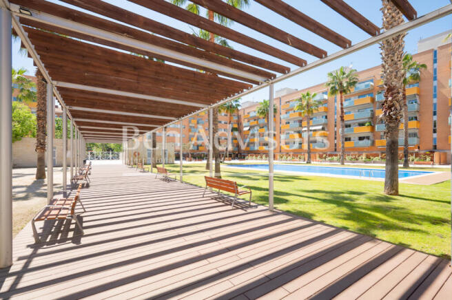 Maravilloso-piso-con-terraza-en-edificio-con-ja...
