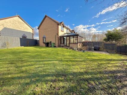 Rannoch Close, Sparcells, Swindon