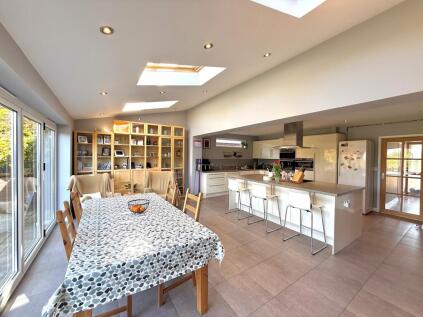 Sandringham Road, Lawn, Swindon