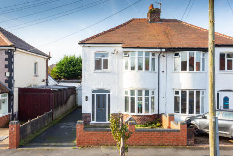 Avenue Road, Blackpool, FY3