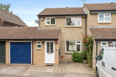 Flamingo Close, Wokingham, Berkshire, RG41