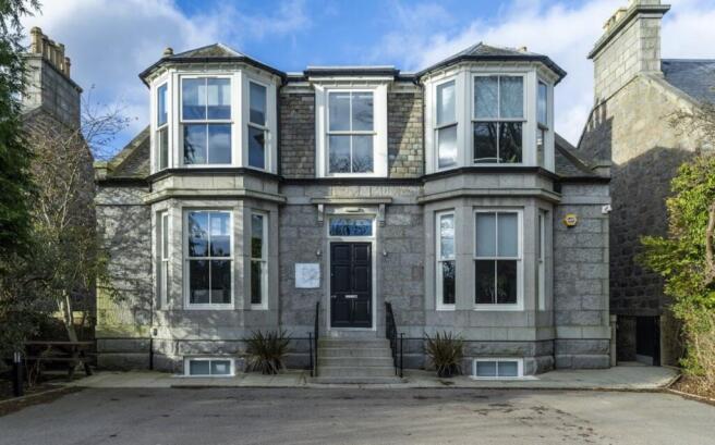 18 Carden Place