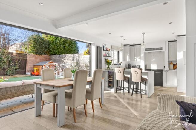 Kitchen / Dining Room