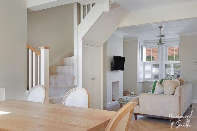 Lounge/ Dining Room