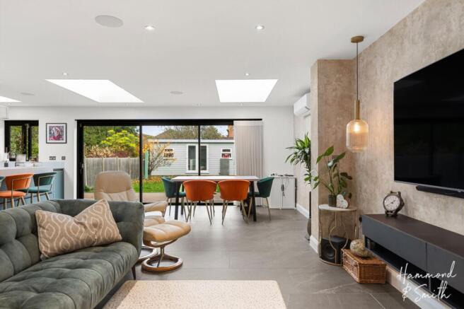 Open Plan Kitchen / Diner / Family Room