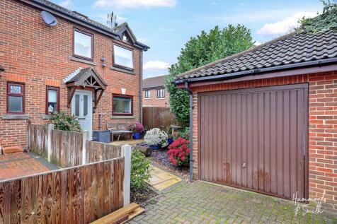 Green Close, Epping Green, CM16