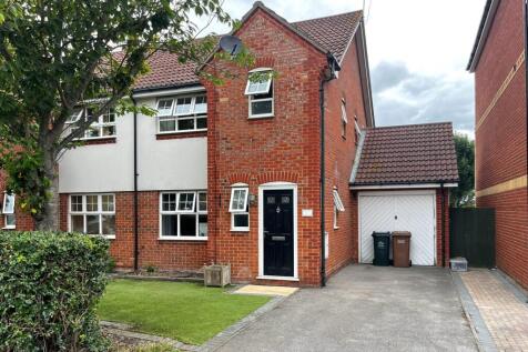 Pentstemon Drive, Swanscombe, DA10