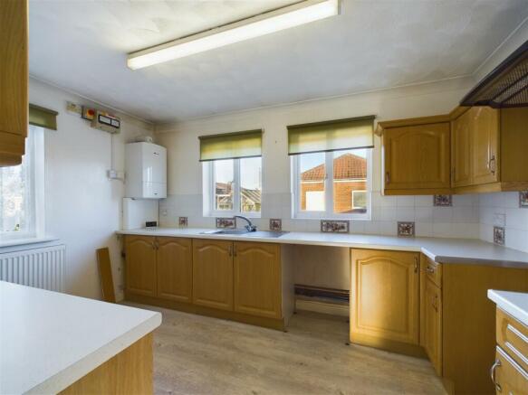 KITCHEN/ DINER