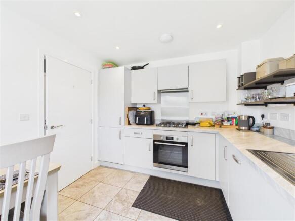 KITCHEN/ DINER