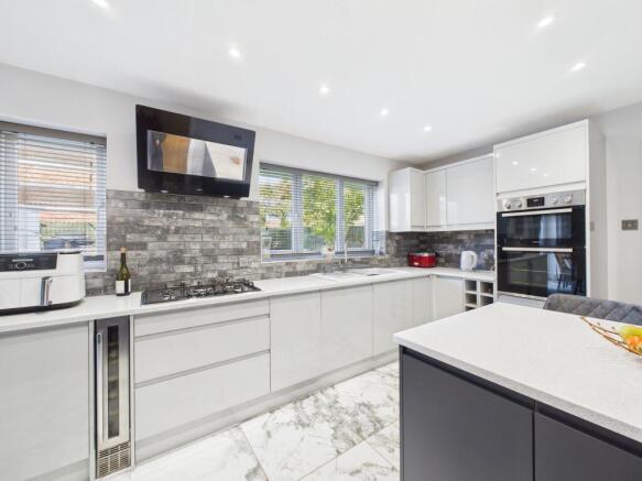 KITCHEN/ LIVING/ DINER