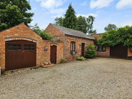 Kidderminster - 2 bedroom barn conversion for sale