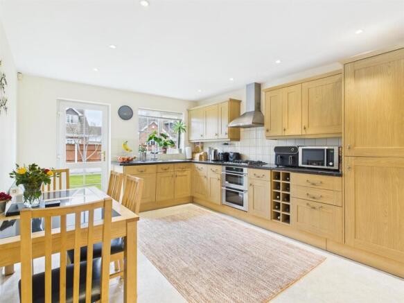 Dining Kitchen