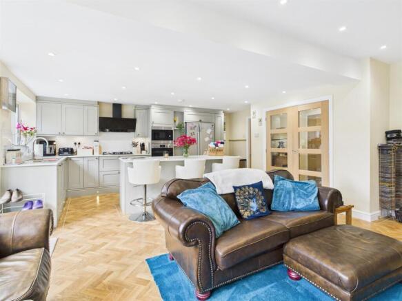 Kitchen/Family Room