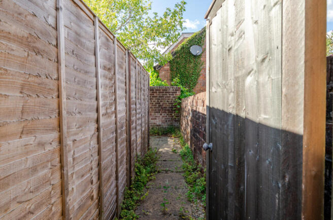 1321376-3-686bf82...