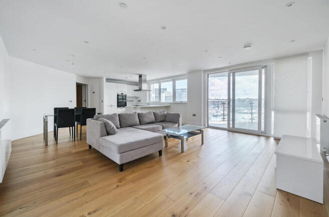 1320397-4-686bb78...