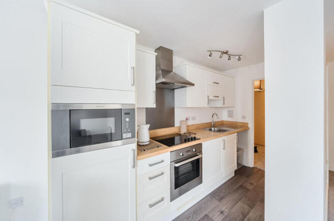 1328512-10-687e59...