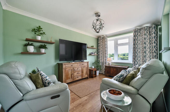 1327904-3-6877bfc...