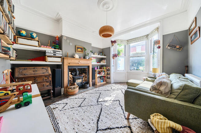 1335991-7-68a88d4...