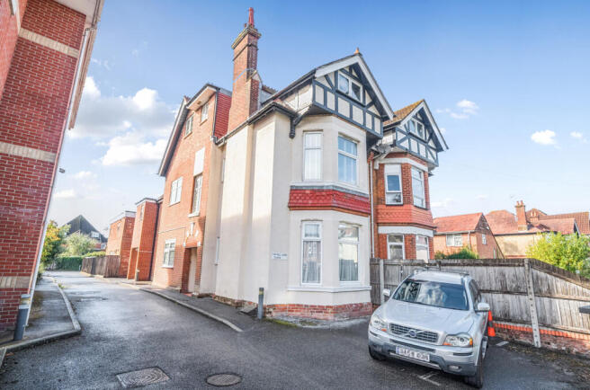 1353388-2-68c2e78...