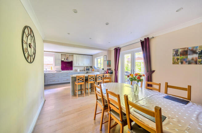 1356999-12-68d29d...