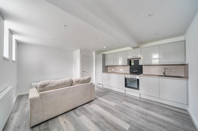 1377068-3-690b683...