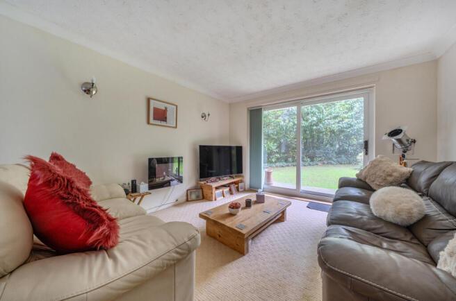 1370548-3-68f1099...