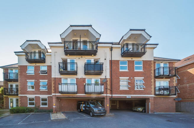 1320258-3-6871341...