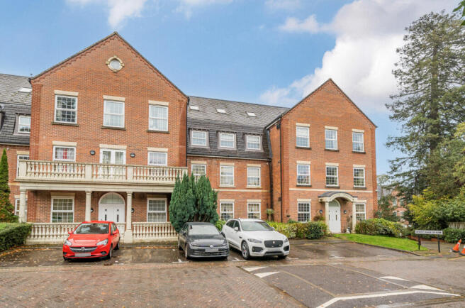 1375773-5-6904f01...