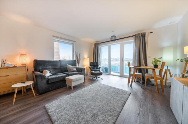 1374080-22-690b2b...