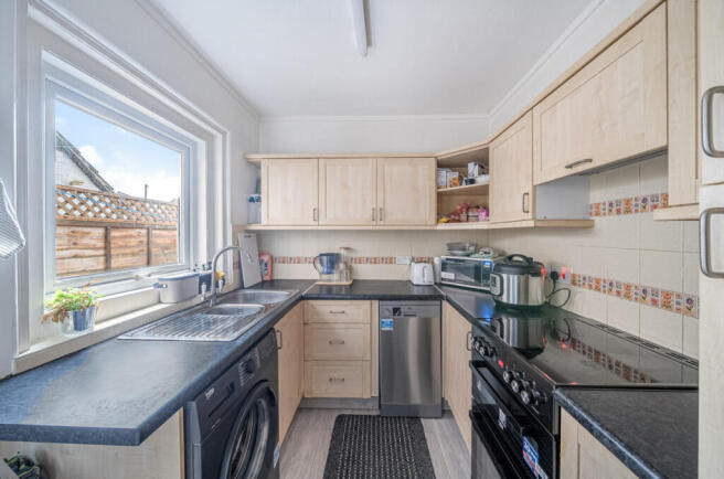 1380319-16-691710...