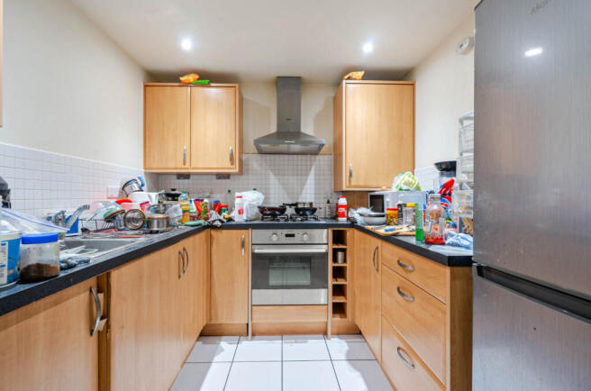 1375186-6-690e369...