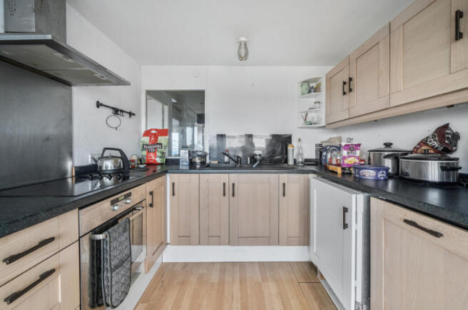 1392805-19-6942a5...