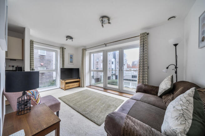 1401227-9-696f78f...