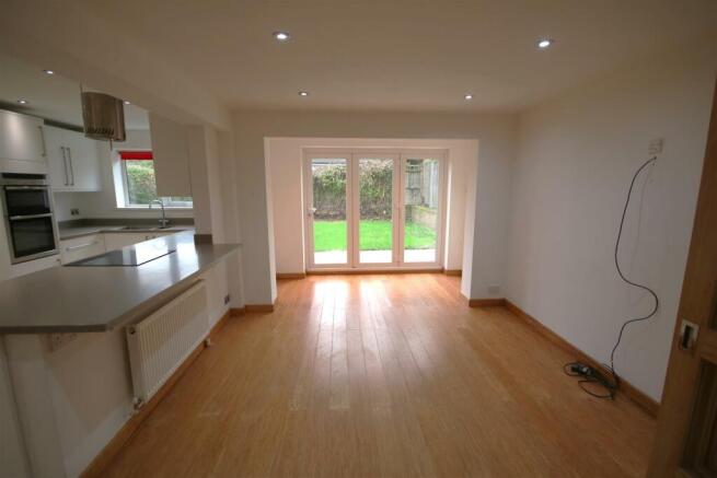 Dining Room a.JPG