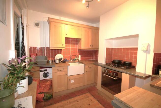 Kitchen b.JPG