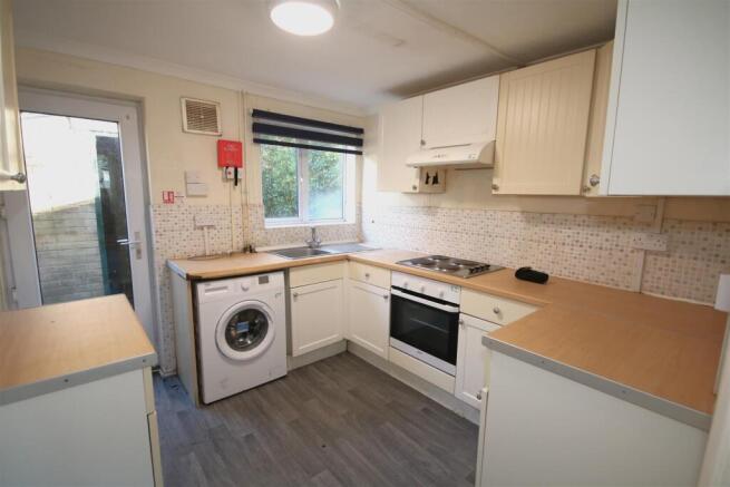 Kitchen a.JPG