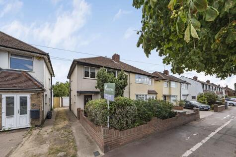 Oxford Gardens, Denham