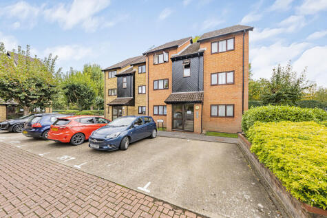 Turnpike Lane, Uxbridge