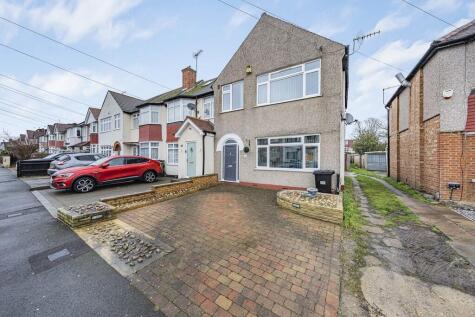 Richmond Avenue, Hillingdon