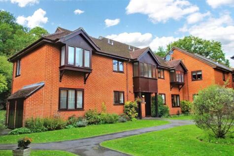 Berry Court, Hook, Hampshire, RG27