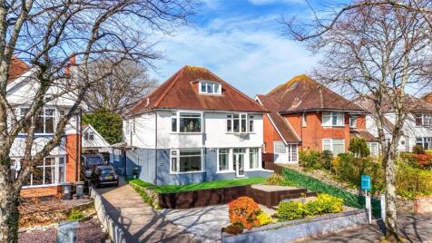 Wentworth Avenue, Bournemouth, Dorset, BH5